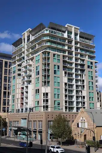 Oaks Adelaide Embassy Suites 1